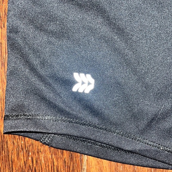 All In Motion Top - Picture 4 of 5